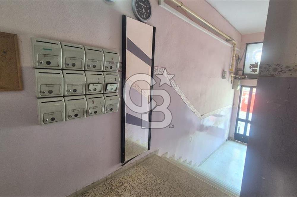 BORNOVA MERKEZDE FULL TADİLATLI BAHÇE KULLANIMLI SATILIK GENİŞ 3+1 DAİRE