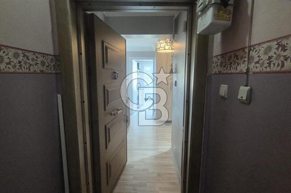 BORNOVA MERKEZDE FULL TADİLATLI BAHÇE KULLANIMLI SATILIK GENİŞ 3+1 DAİRE