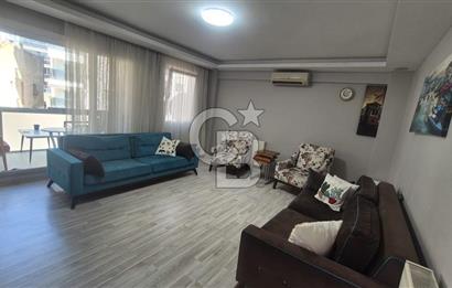 BORNOVA MERKEZDE FULL TADİLATLI BAHÇE KULLANIMLI SATILIK GENİŞ 3+1 DAİRE