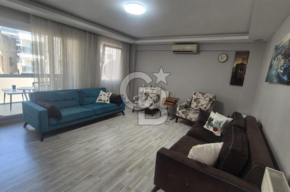 BORNOVA MERKEZDE FULL TADİLATLI BAHÇE KULLANIMLI SATILIK GENİŞ 3+1 DAİRE