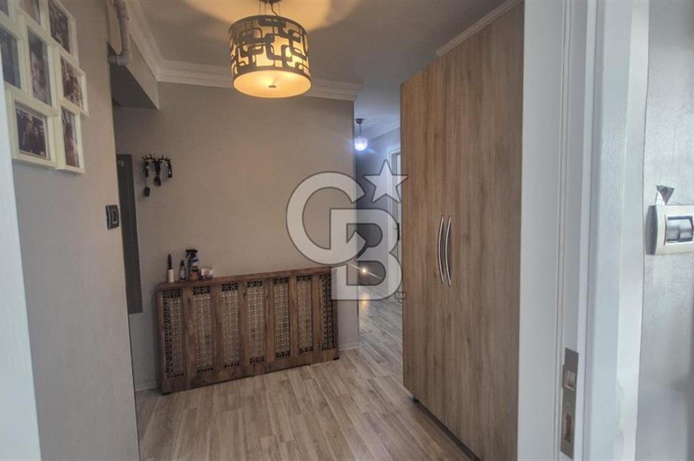 BORNOVA MERKEZDE FULL TADİLATLI BAHÇE KULLANIMLI SATILIK GENİŞ 3+1 DAİRE