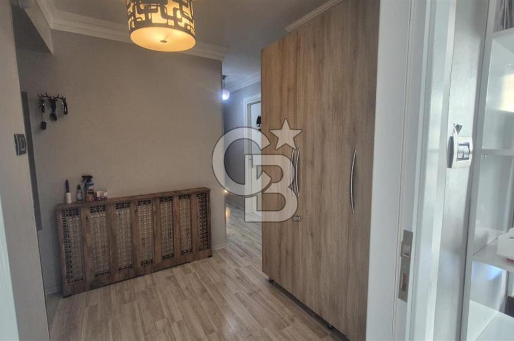BORNOVA MERKEZDE FULL TADİLATLI BAHÇE KULLANIMLI SATILIK GENİŞ 3+1 DAİRE