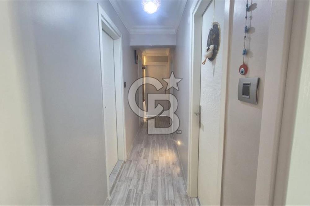 BORNOVA MERKEZDE FULL TADİLATLI BAHÇE KULLANIMLI SATILIK GENİŞ 3+1 DAİRE