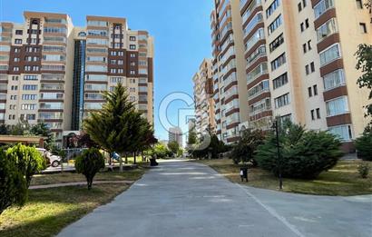 Yeni Atabilge Sitesinin Huzurlu Atmosferinde Kiralık 4+1 Daire