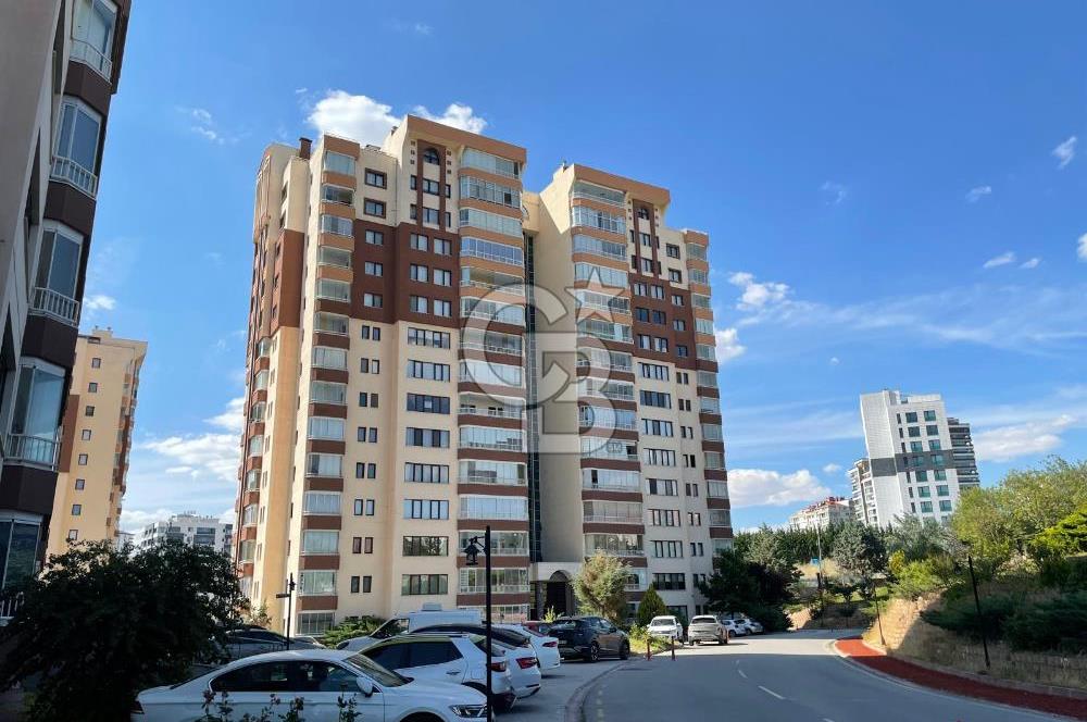 Yeni Atabilge Sitesinin Huzurlu Atmosferinde Kiralık 4+1 Daire