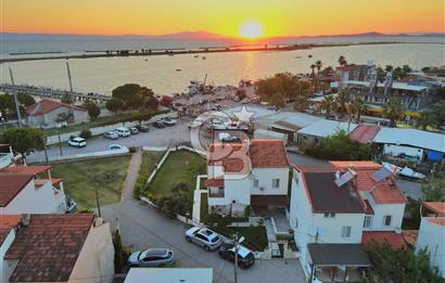 AYVALIK ALTINOVA SAHİL'DE, DENİZE 50 METRE MESAFEDE EŞSİZ FIRSAT