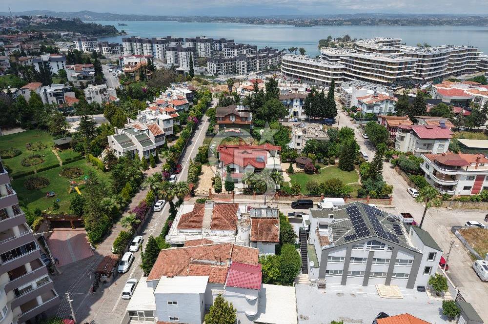 Çukurova Güzelyalı Köşe Parsel Satılık 750m² Havuzlu Ev&Ofis