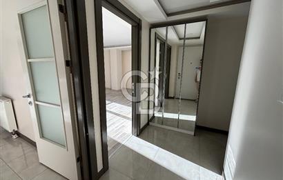 Bahçelievler Pearl Garden'da Balkonlu Otoparklı Kiralık 3+1 Daire