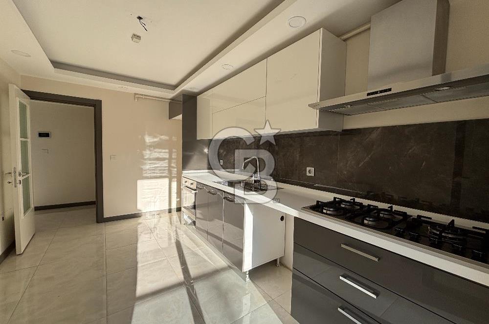 Bahçelievler Pearl Garden'da Balkonlu Otoparklı Kiralık 3+1 Daire