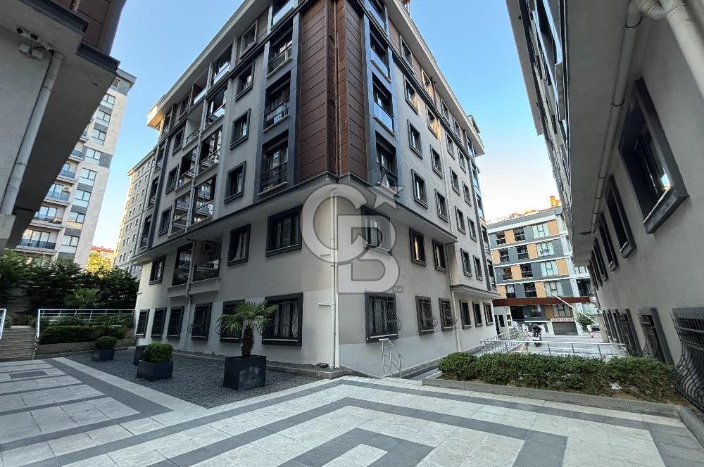 Bahçelievler Pearl Garden'da Balkonlu Otoparklı Kiralık 3+1 Daire