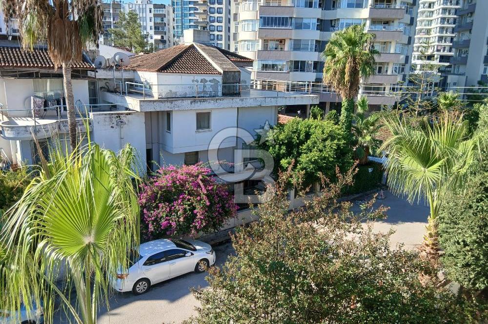 Çukurova Güzelyalı Köşe Parsel Satılık 750m² Havuzlu Ev&Ofis