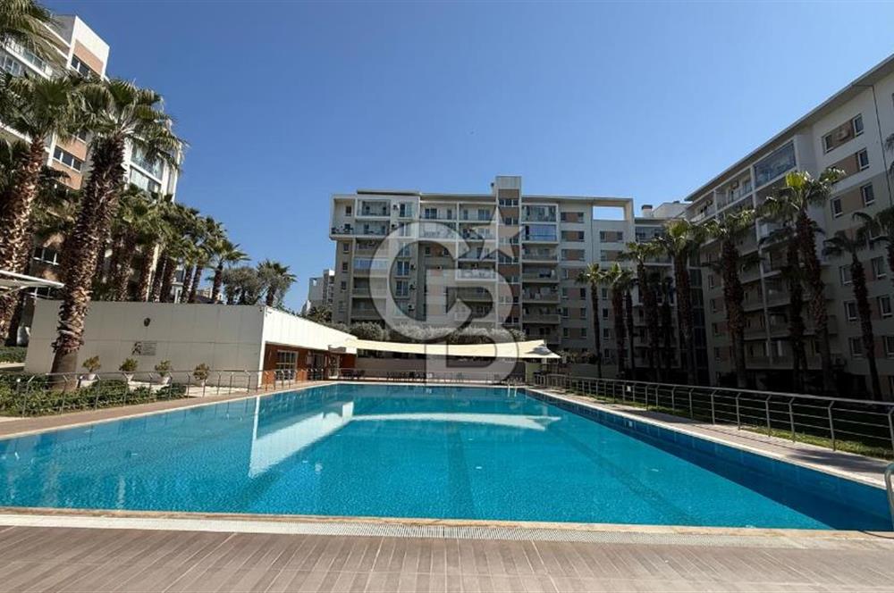 Havuz ve Peyzaj Manzaralı 1+1 Arakat Daire