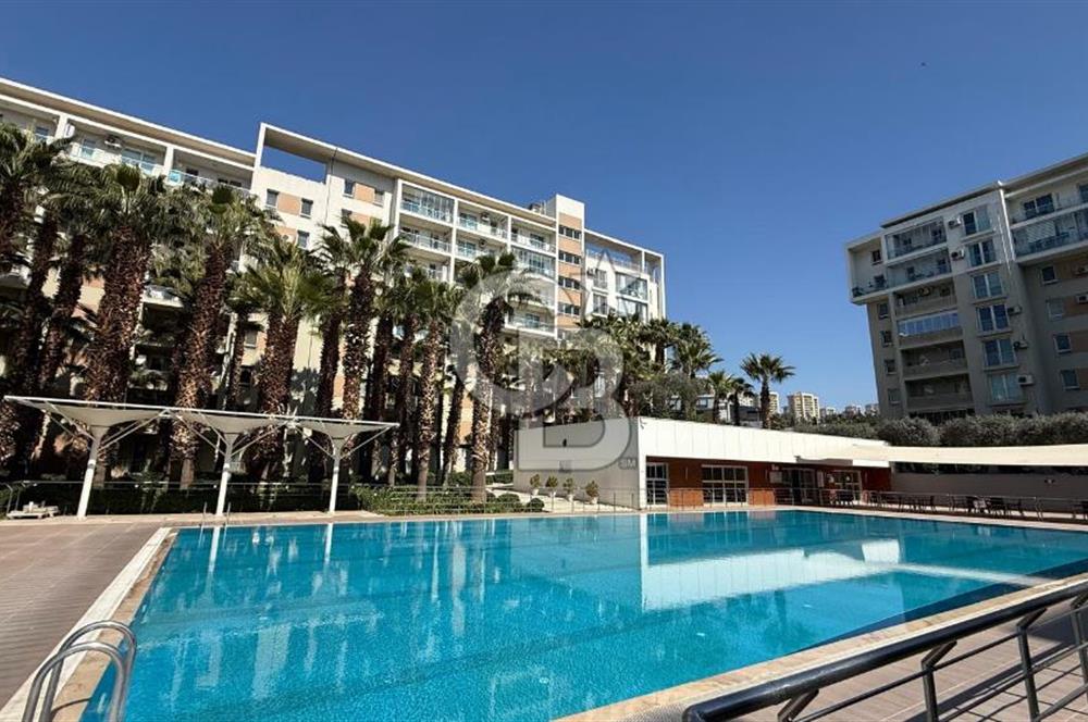 Havuz ve Peyzaj Manzaralı 1+1 Arakat Daire