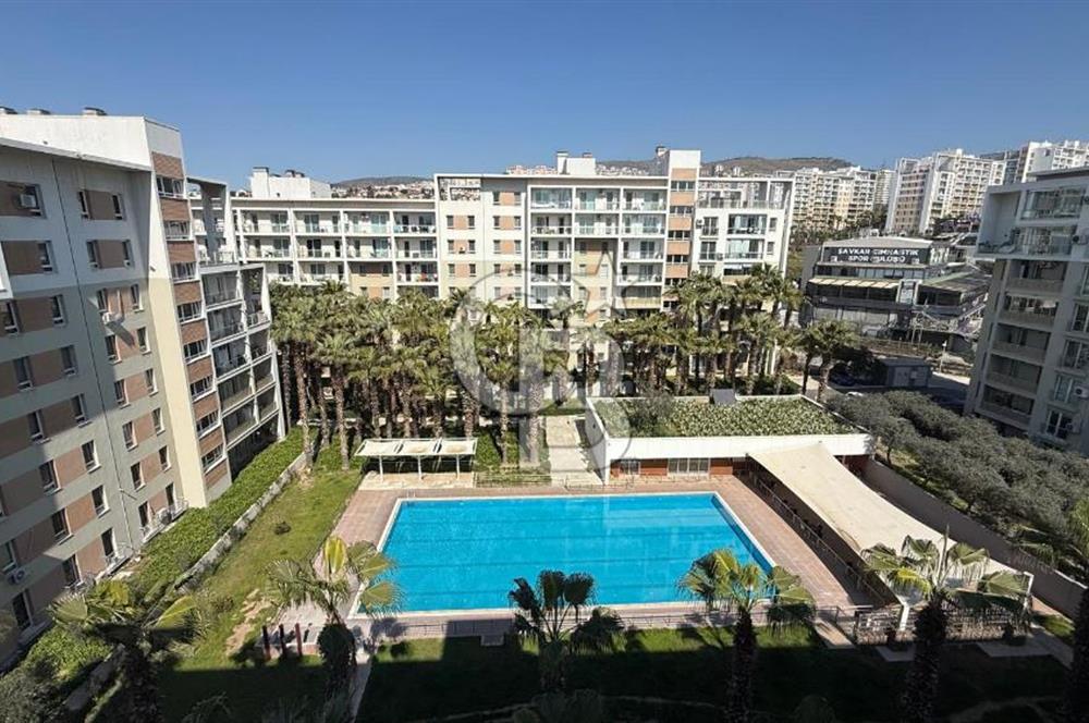 Havuz ve Peyzaj Manzaralı 1+1 Arakat Daire