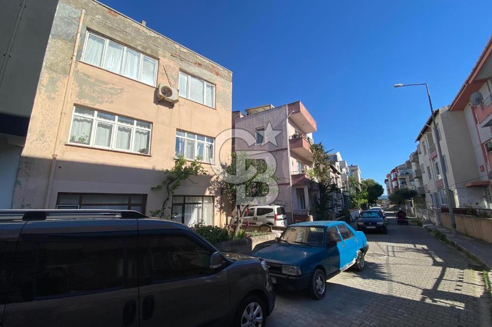 ÇANAKKALE'NİN MERKEZİ'NDE SATILIK GENİŞ FERAH 1+1 DAİRE