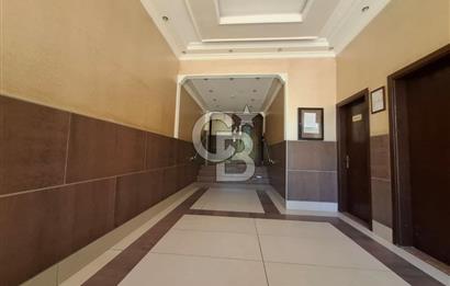 Bayraklı Akın Kıvanç Sokakta Site İçerisinde Satılık 3+1 Daire