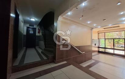 Bayraklı Akın Kıvanç Sokakta Site İçerisinde Satılık 3+1 Daire