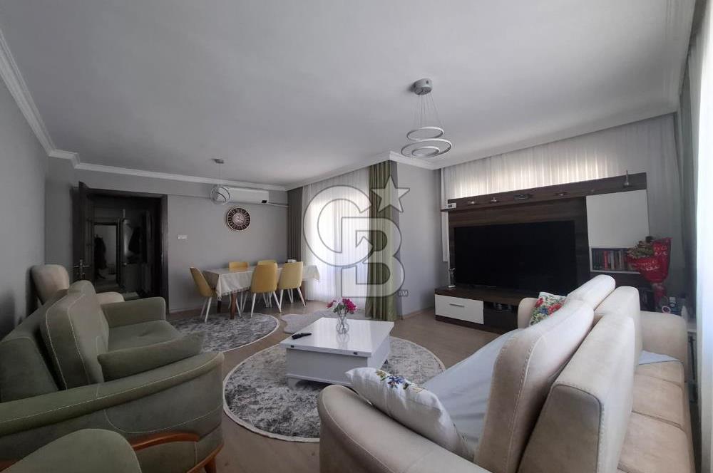 Bayraklı Akın Kıvanç Sokakta Site İçerisinde Satılık 3+1 Daire