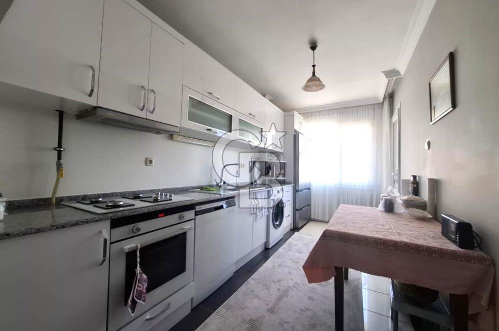 Bayraklı Akın Kıvanç Sokakta Site İçerisinde Satılık 3+1 Daire