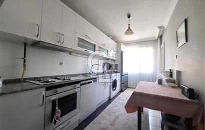 Bayraklı Akın Kıvanç Sokakta Site İçerisinde Satılık 3+1 Daire