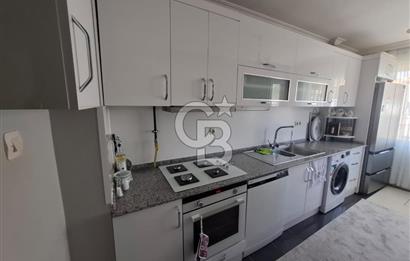 Bayraklı Akın Kıvanç Sokakta Site İçerisinde Satılık 3+1 Daire