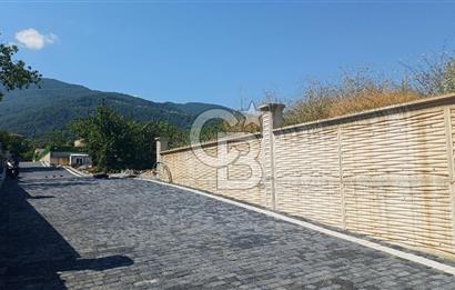 Sapanca ve Kartepe Yanıbaşında Havuzlu Sıfır Yatay Mimari Villa