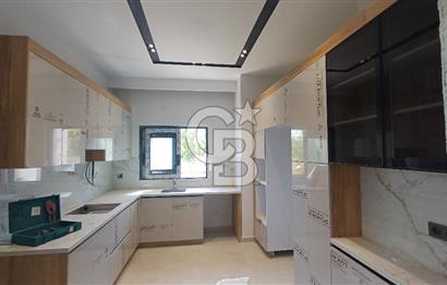 Sapanca ve Kartepe Yanıbaşında Havuzlu Sıfır Yatay Mimari Villa