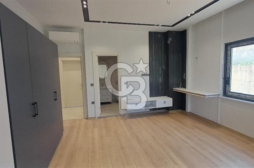 Sapanca ve Kartepe Yanıbaşında Havuzlu Sıfır Yatay Mimari Villa