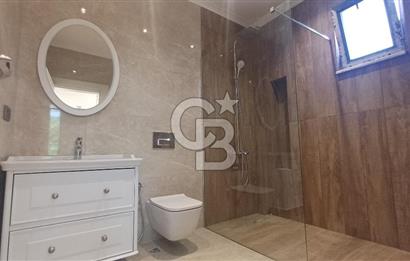 Sapanca ve Kartepe Yanıbaşında Havuzlu Sıfır Yatay Mimari Villa