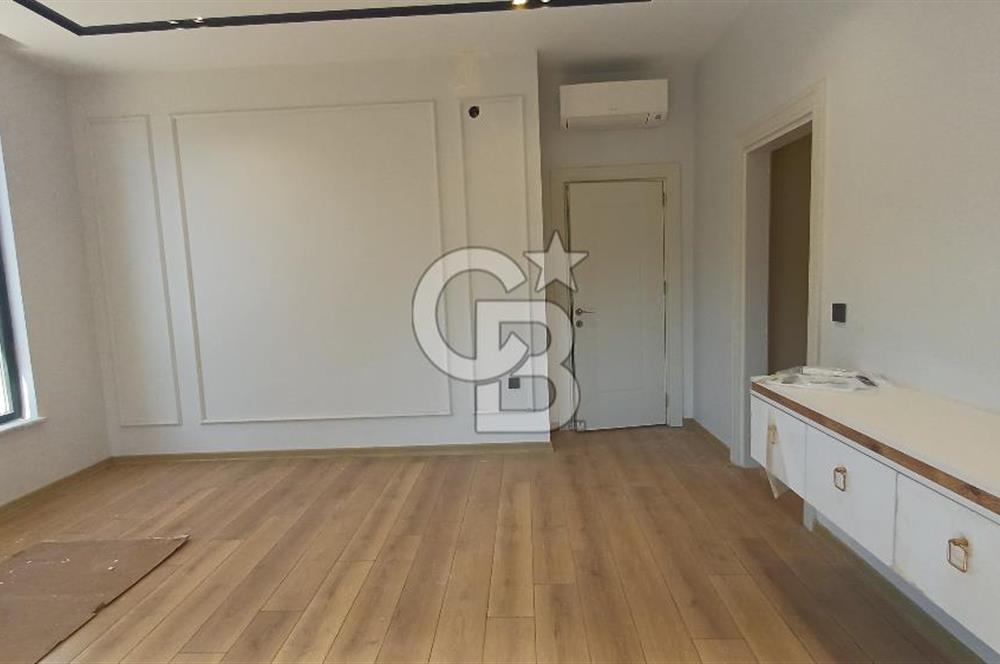 Sapanca ve Kartepe Yanıbaşında Havuzlu Sıfır Yatay Mimari Villa