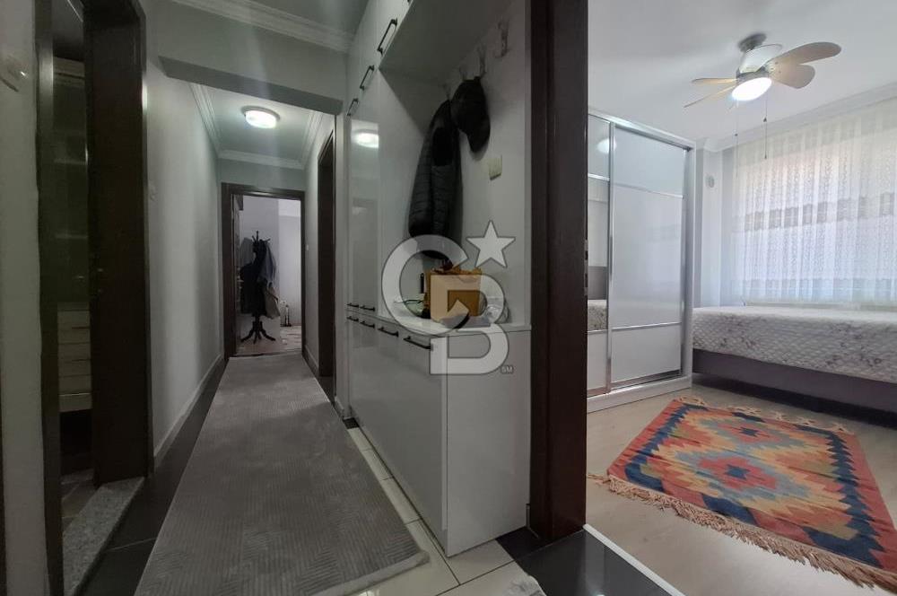 Bayraklı Akın Kıvanç Sokakta Site İçerisinde Satılık 3+1 Daire