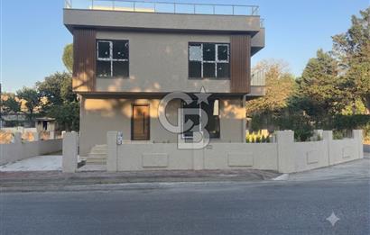Çanakkale Dardanos'da Full Boğaz Manzaralı 3+1 Satılık Villa