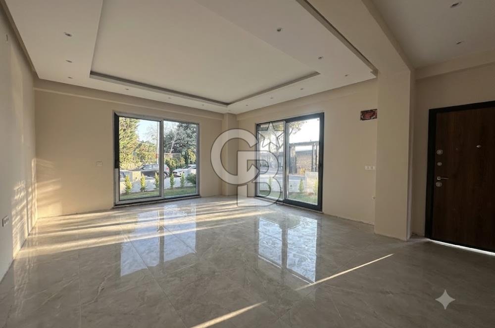 Çanakkale Dardanos'da Full Boğaz Manzaralı 3+1 Satılık Villa