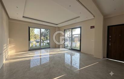 Çanakkale Dardanos'da Full Boğaz Manzaralı 3+1 Satılık Villa