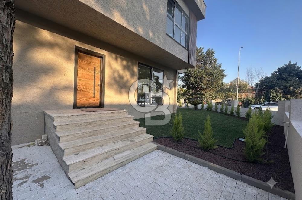 Çanakkale Dardanos'da Full Boğaz Manzaralı 3+1 Satılık Villa
