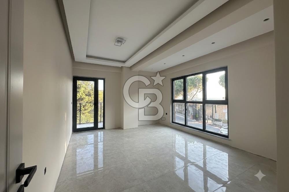 Çanakkale Dardanos'da Full Boğaz Manzaralı 3+1 Satılık Villa