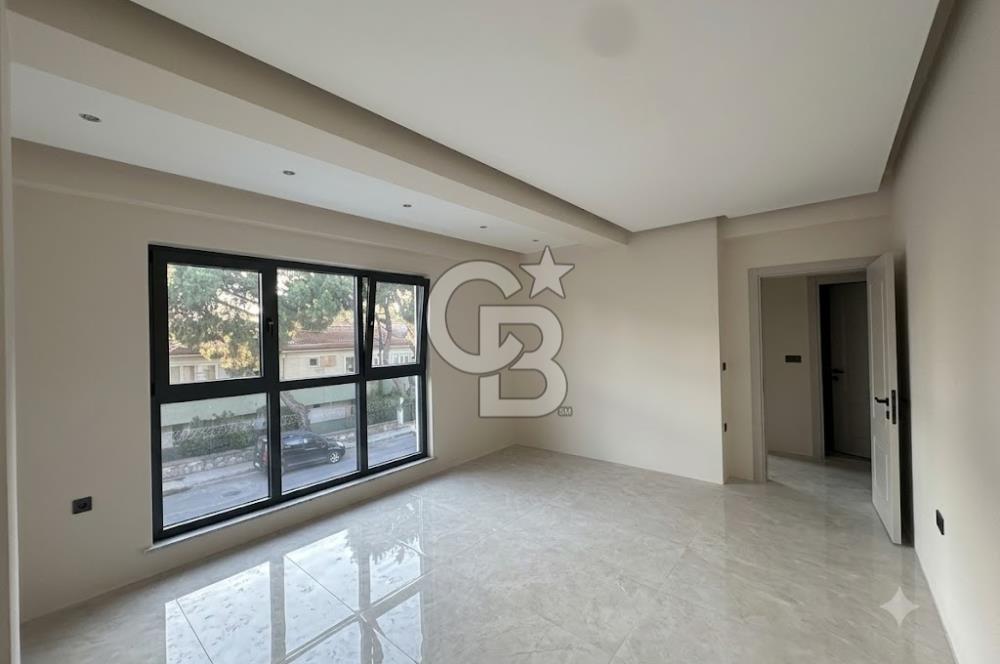 Çanakkale Dardanos'da Full Boğaz Manzaralı 3+1 Satılık Villa