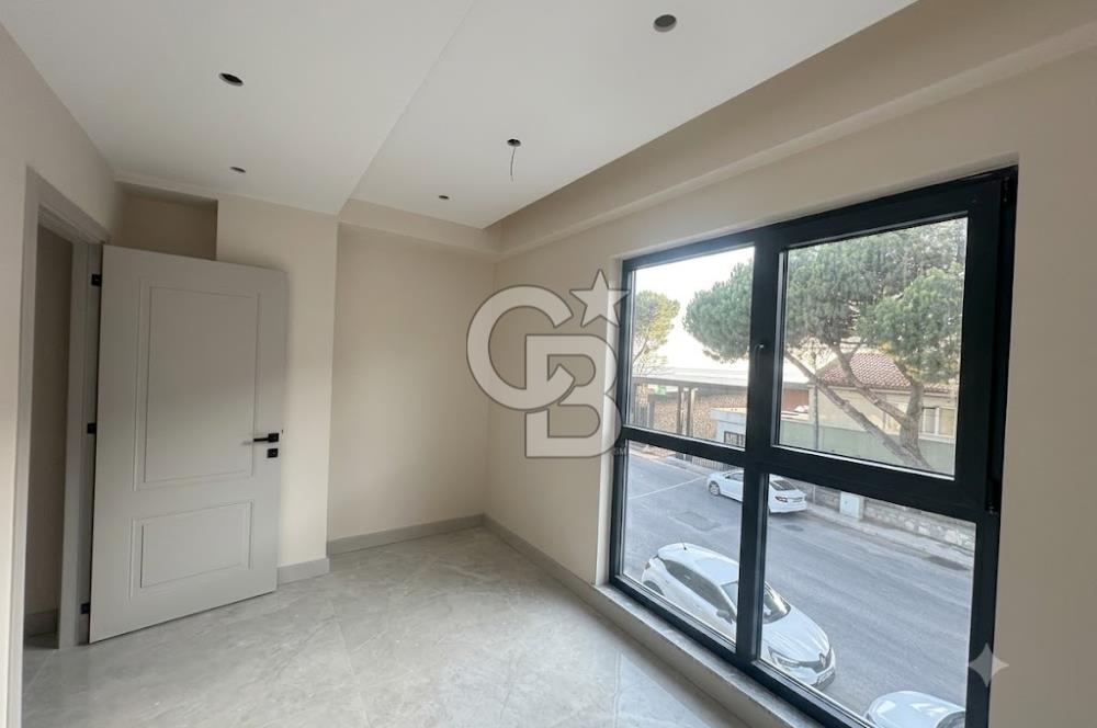Çanakkale Dardanos'da Full Boğaz Manzaralı 3+1 Satılık Villa