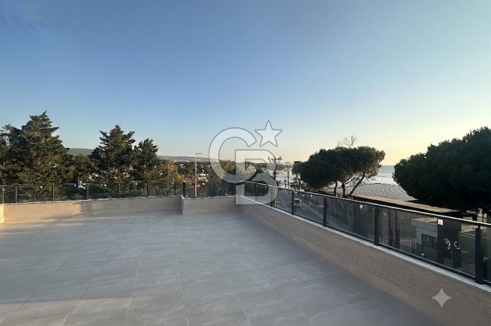 Çanakkale Dardanos'da Full Boğaz Manzaralı 3+1 Satılık Villa