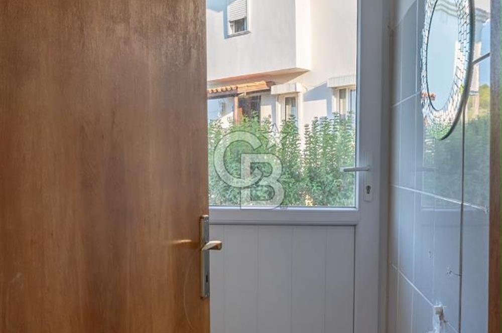 ÇANAKKALE BOZCAADA SULUBAHÇE SİTE İÇİNDE SATILIK 4+1 SATILIK EV