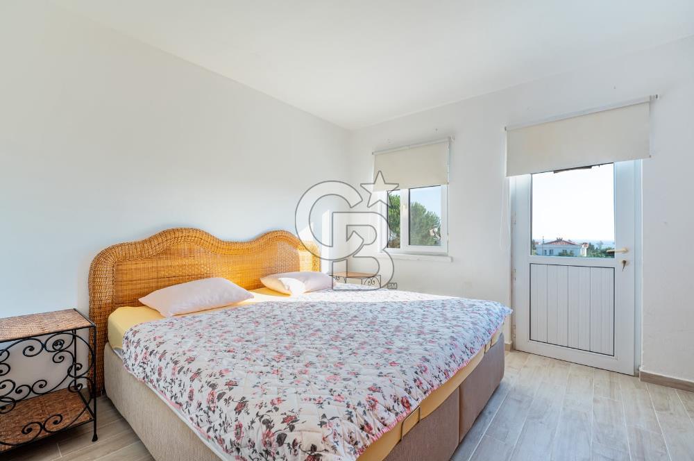 ÇANAKKALE BOZCAADA SULUBAHÇE SİTE İÇİNDE SATILIK 4+1 SATILIK EV
