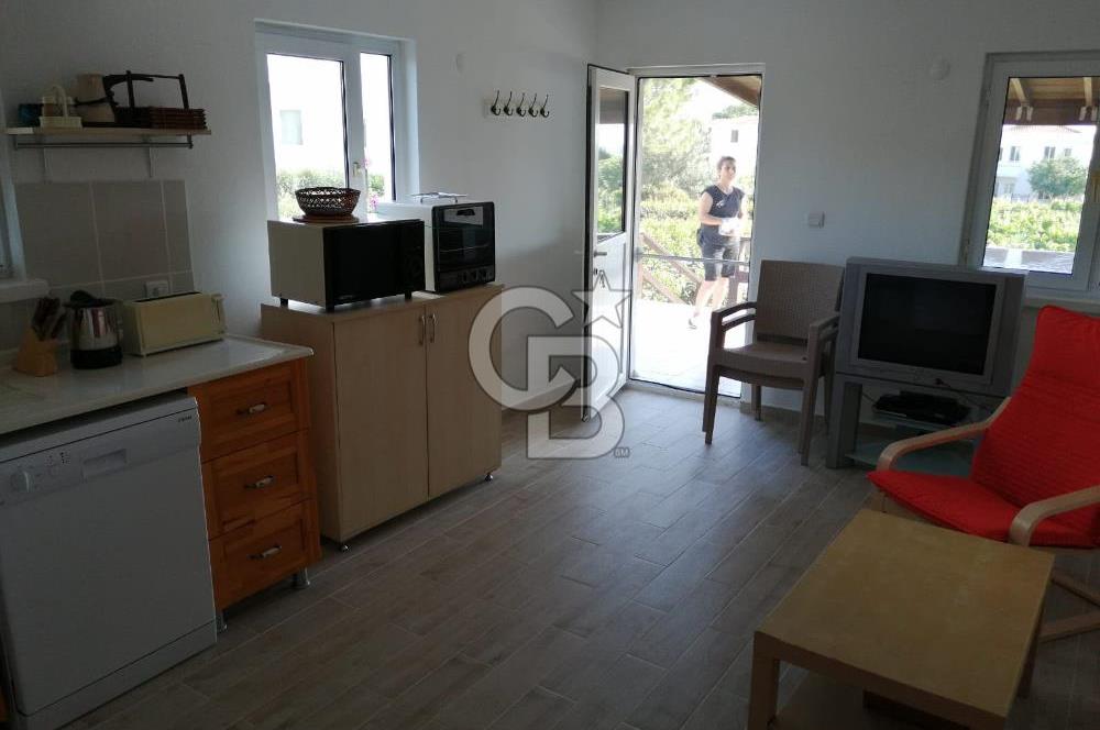 ÇANAKKALE BOZCAADA SULUBAHÇE SİTE İÇİNDE SATILIK 4+1 SATILIK EV