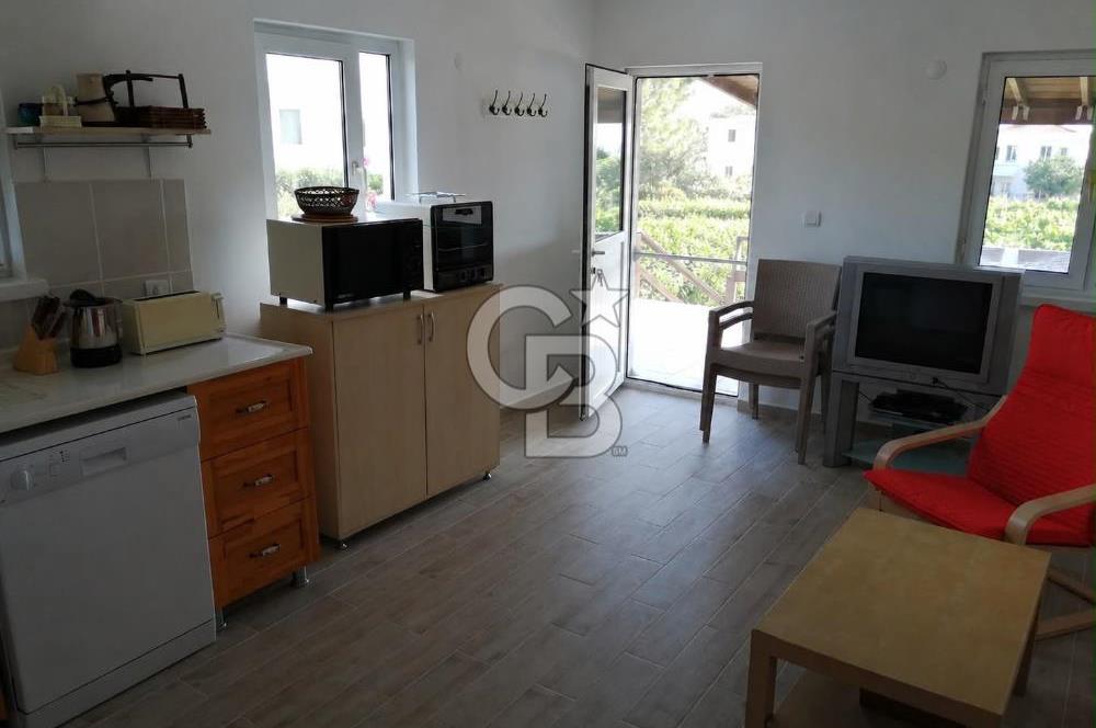 ÇANAKKALE BOZCAADA SULUBAHÇE SİTE İÇİNDE SATILIK 4+1 SATILIK EV