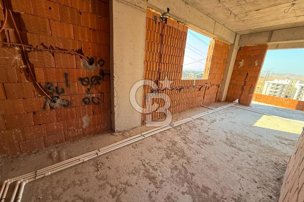 ÖN CEPHE SATILIK ARAKAT 2+1 DAİRE