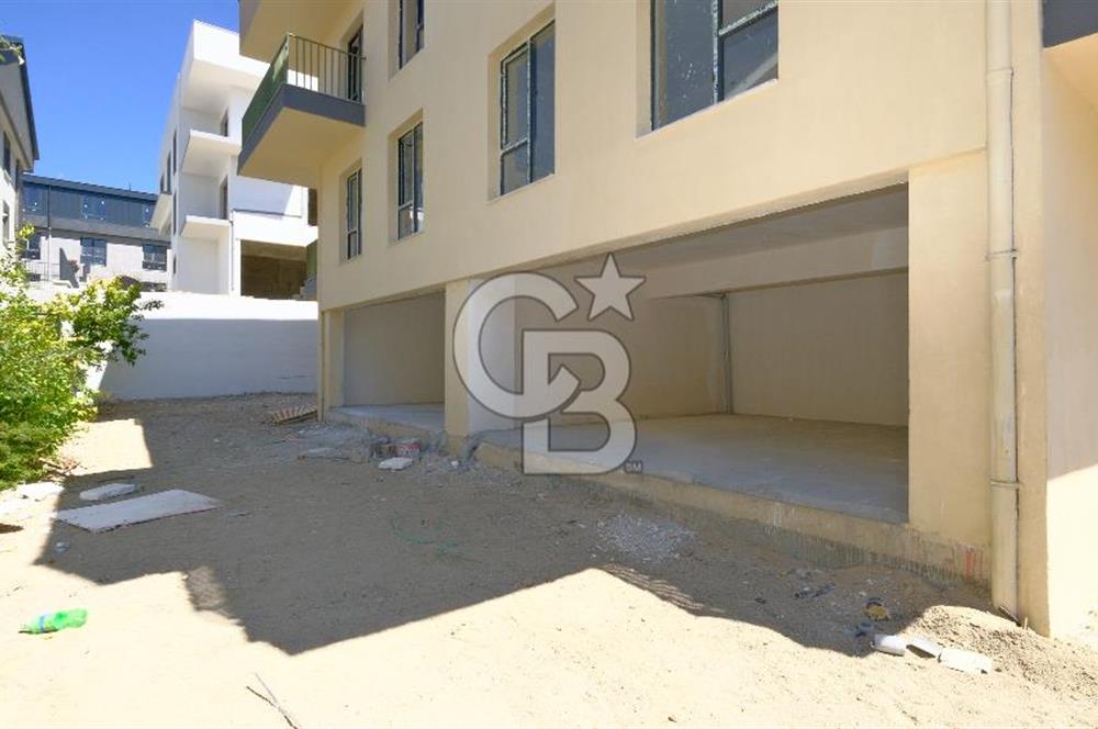 YAŞAMKENT BORUSAN, ELMAR TOWERS KARŞISI SATILIK VİLLA (İŞ YERİ)