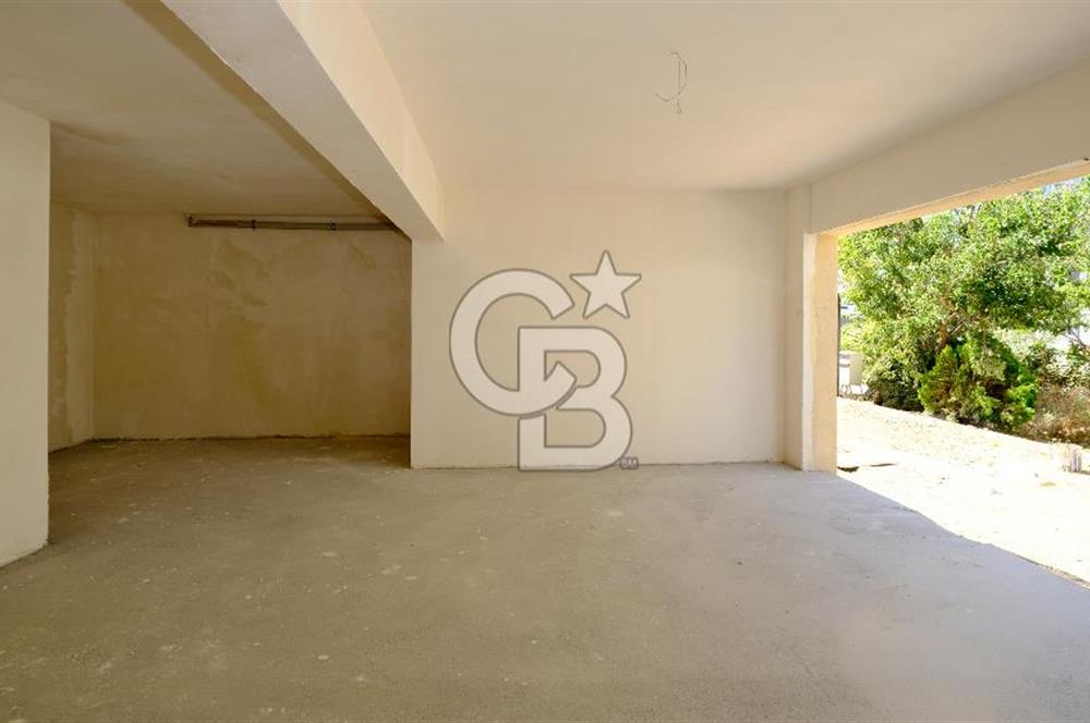YAŞAMKENT BORUSAN, ELMAR TOWERS KARŞISI SATILIK VİLLA (İŞ YERİ)