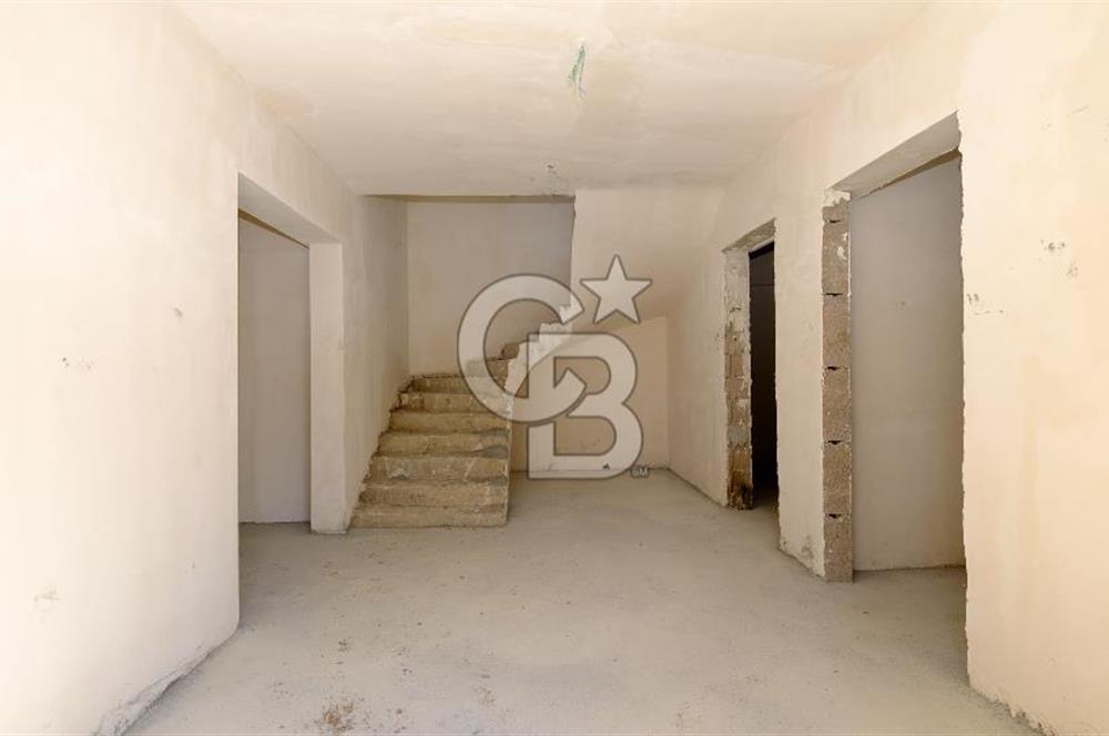 YAŞAMKENT BORUSAN, ELMAR TOWERS KARŞISI SATILIK VİLLA (İŞ YERİ)