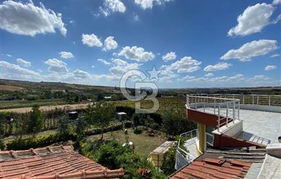 ARNAVUTKÖY YEŞİLBAYIR MAHALLESİNDE DOĞA İÇİNDE SATILIK 4+1 VİLLA