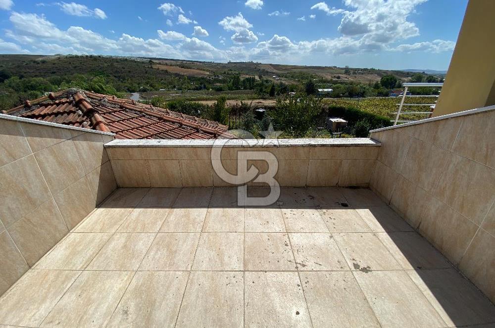 ARNAVUTKÖY YEŞİLBAYIR MAHALLESİNDE DOĞA İÇİNDE SATILIK 4+1 VİLLA