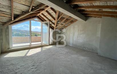 ARNAVUTKÖY YEŞİLBAYIR MAHALLESİNDE DOĞA İÇİNDE SATILIK 4+1 VİLLA